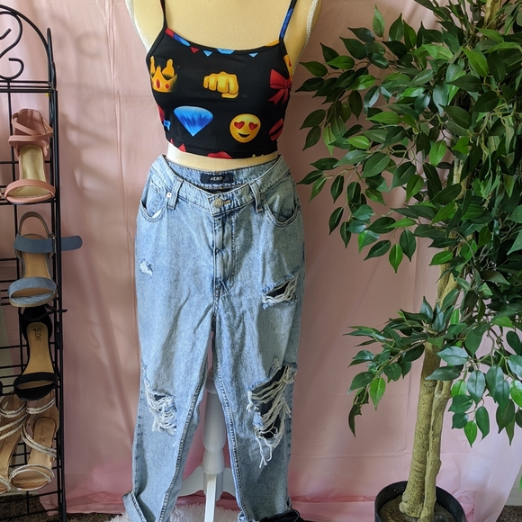 Top - Picture 1 of 2